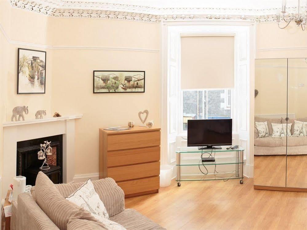 Отель Corner House Иннерлитен Экстерьер фото